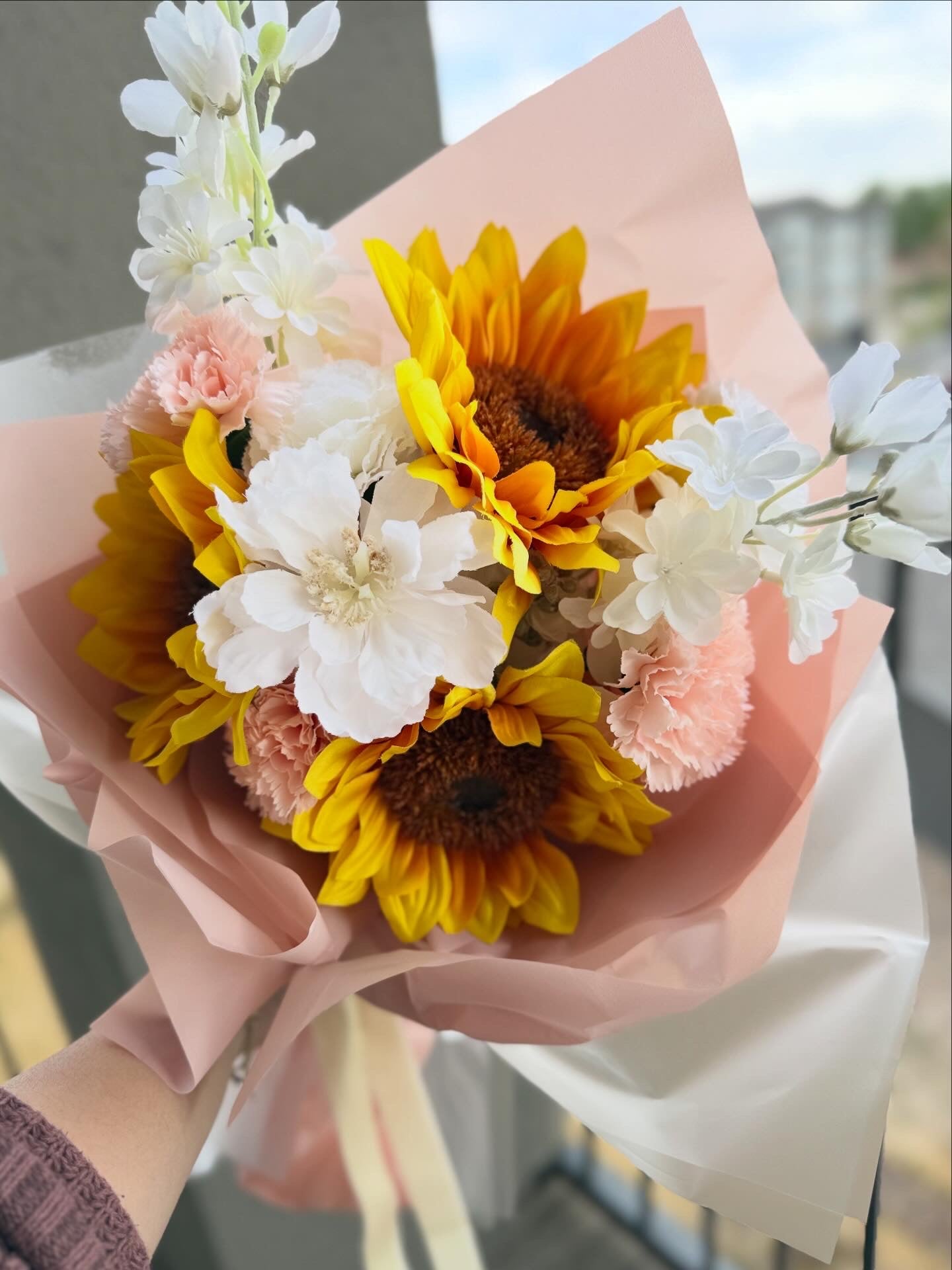 Faux Floral Bouquets & Home Décor